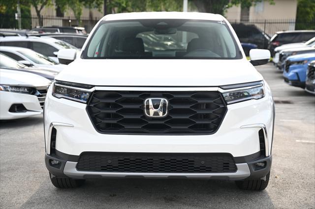 new 2024 Honda Pilot car, priced at $44,075