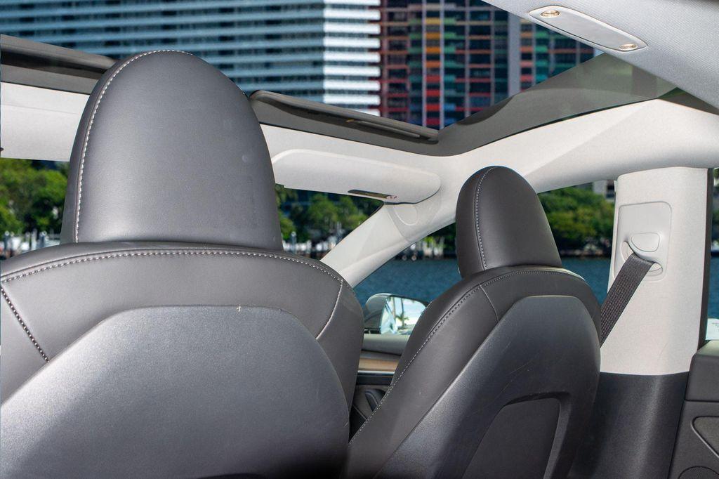 used 2021 Tesla Model 3 car, priced at $18,000