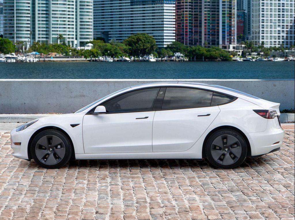 used 2021 Tesla Model 3 car, priced at $18,000