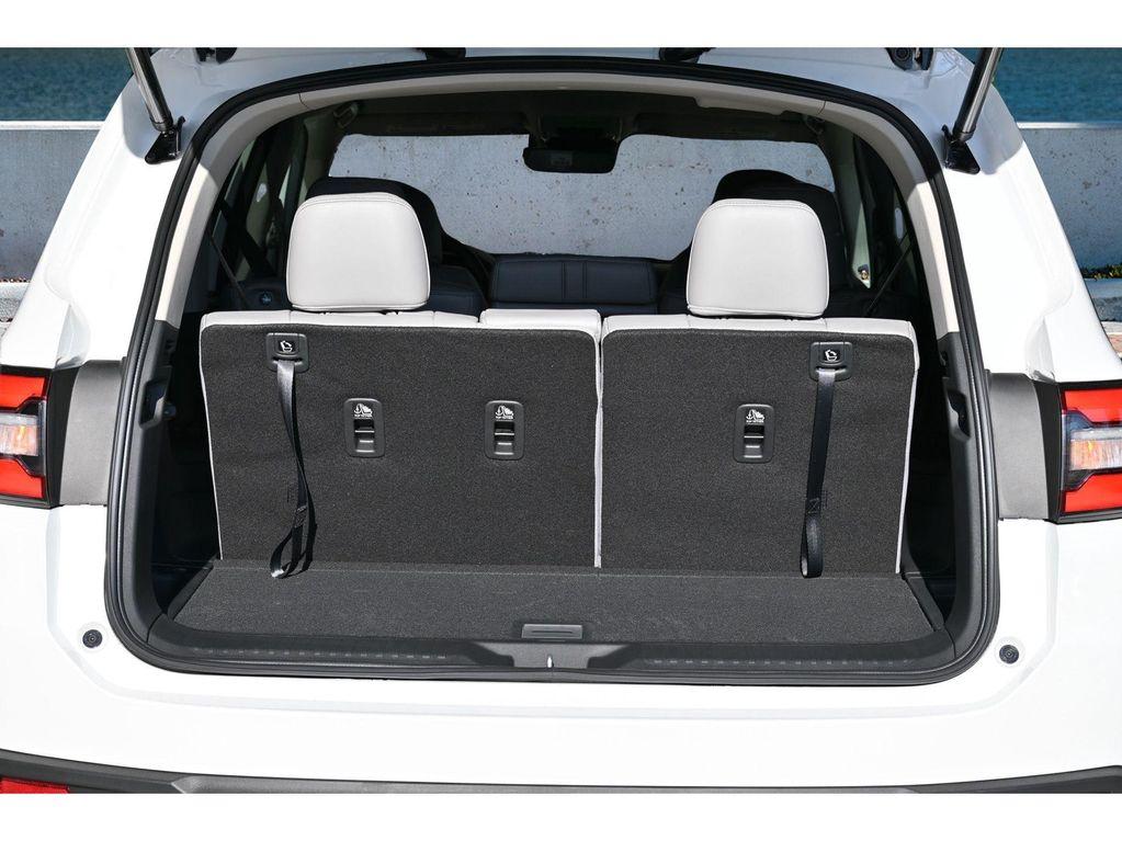 new 2025 Honda Pilot car, priced at $43,367