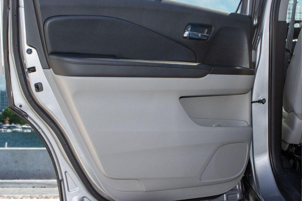 used 2021 Honda Pilot car, priced at $25,000