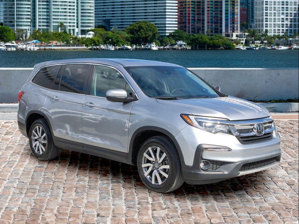 used 2021 Honda Pilot car, priced at $25,000