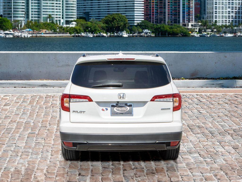used 2022 Honda Pilot car, priced at $27,750