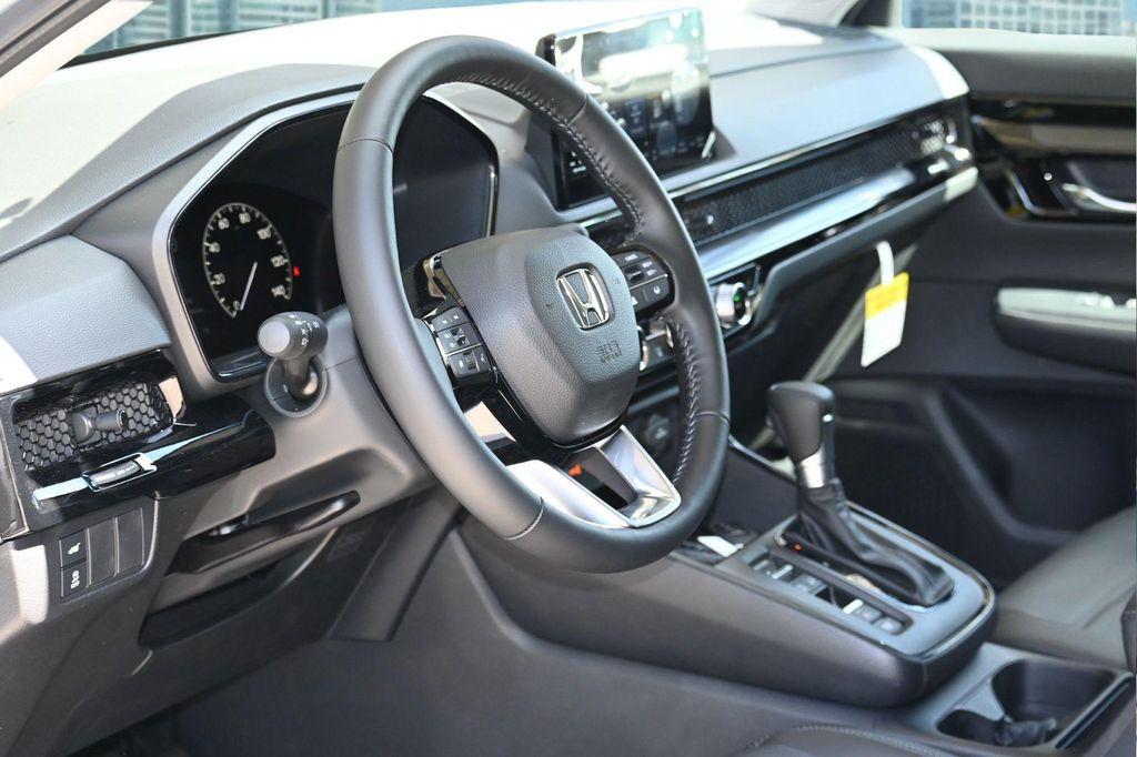 new 2025 Honda CR-V car, priced at $35,895