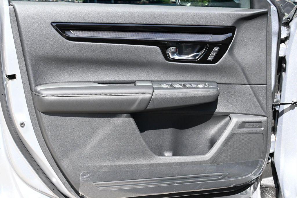 new 2025 Honda CR-V car, priced at $35,895