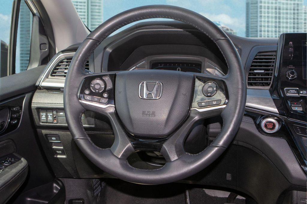 used 2023 Honda Odyssey car, priced at $32,000