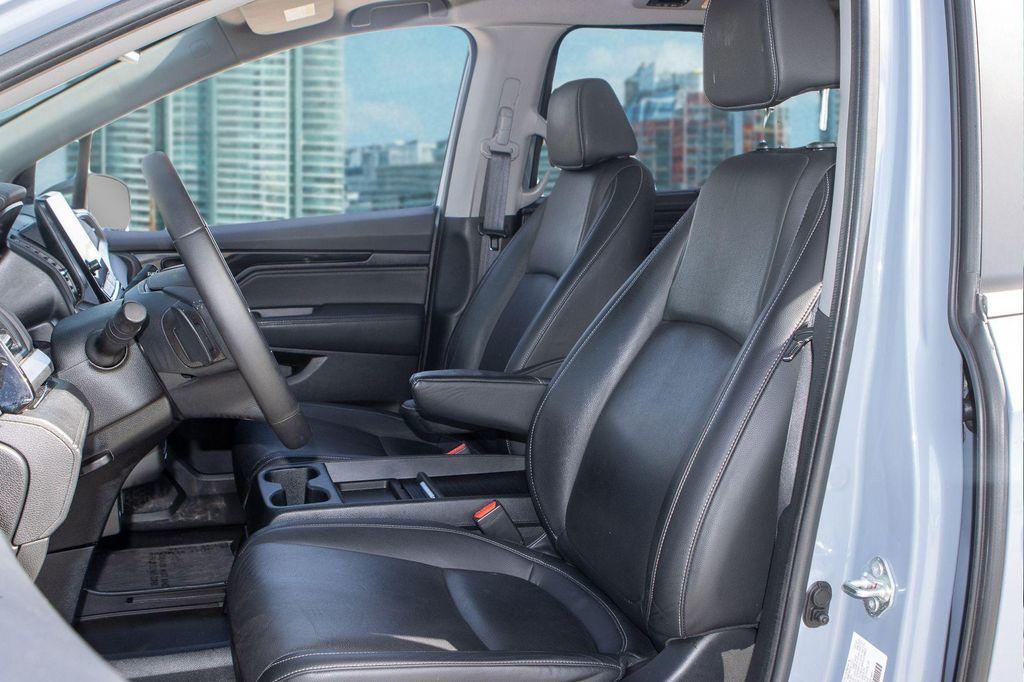 used 2023 Honda Odyssey car, priced at $32,000