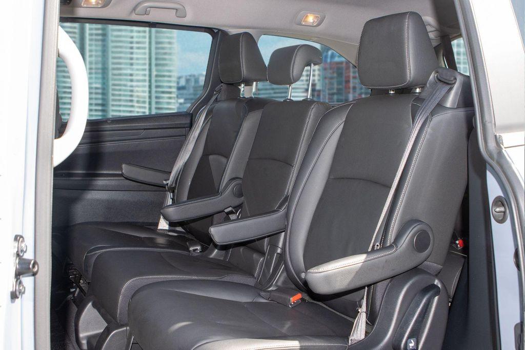 used 2023 Honda Odyssey car, priced at $32,000