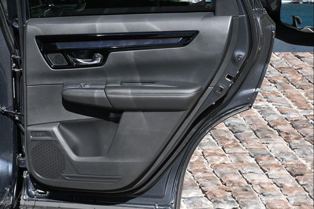 new 2025 Honda CR-V car, priced at $35,895