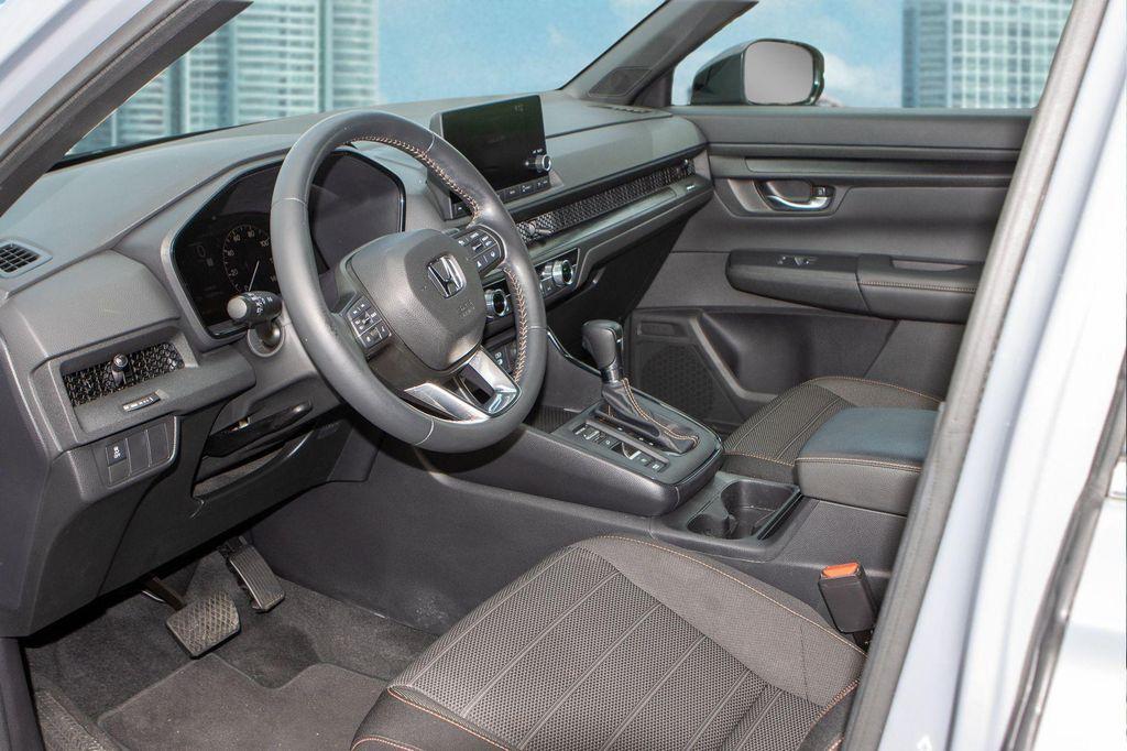 used 2023 Honda CR-V Hybrid car, priced at $25,800