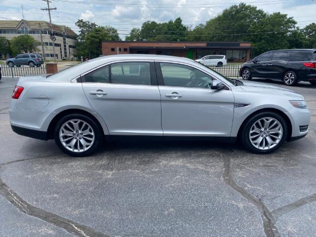 used 2017 Ford Taurus car