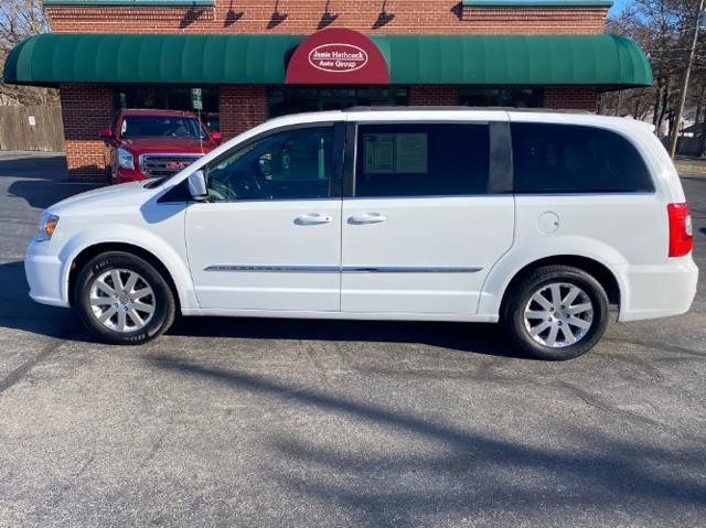 used 2016 Chrysler Town & Country car, priced at $11,980