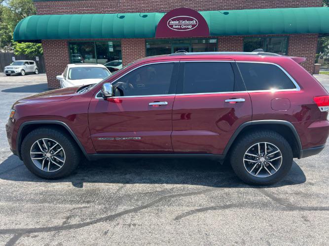 used 2017 Jeep Grand Cherokee car, priced at $11,980