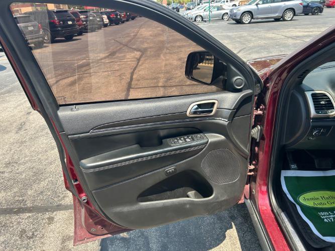 used 2017 Jeep Grand Cherokee car, priced at $11,980