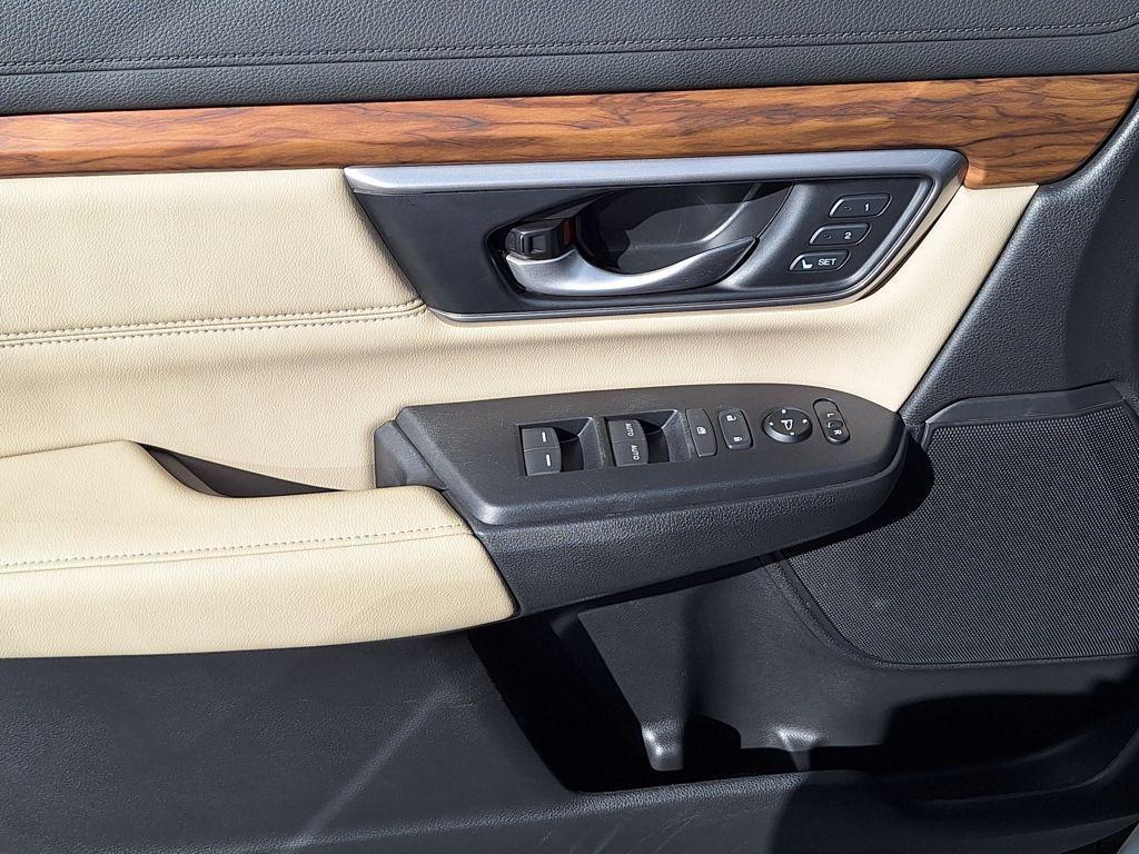 used 2021 Honda CR-V Hybrid car, priced at $27,488