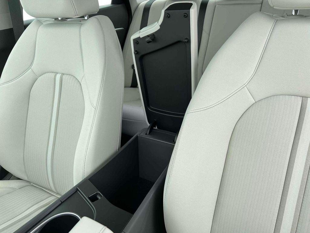 new 2024 Hyundai Sonata Hybrid car, priced at $31,975