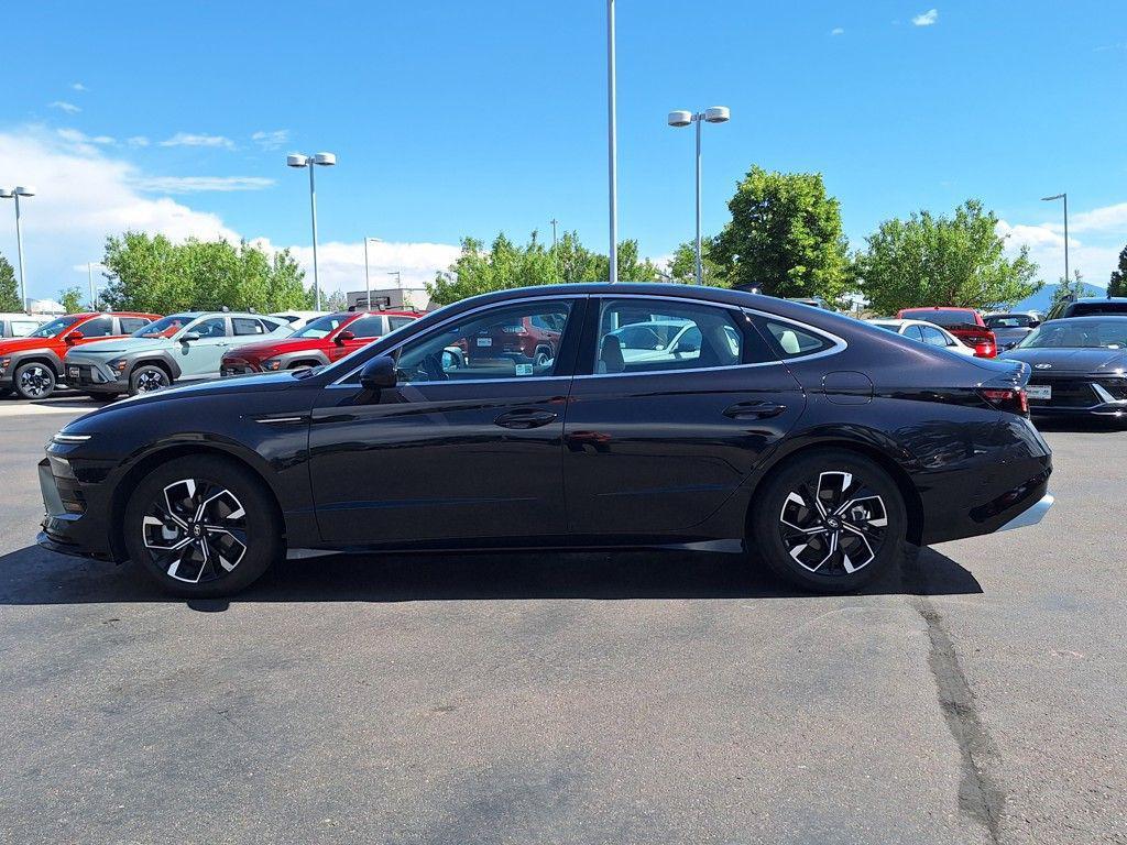 new 2024 Hyundai Sonata car, priced at $29,465