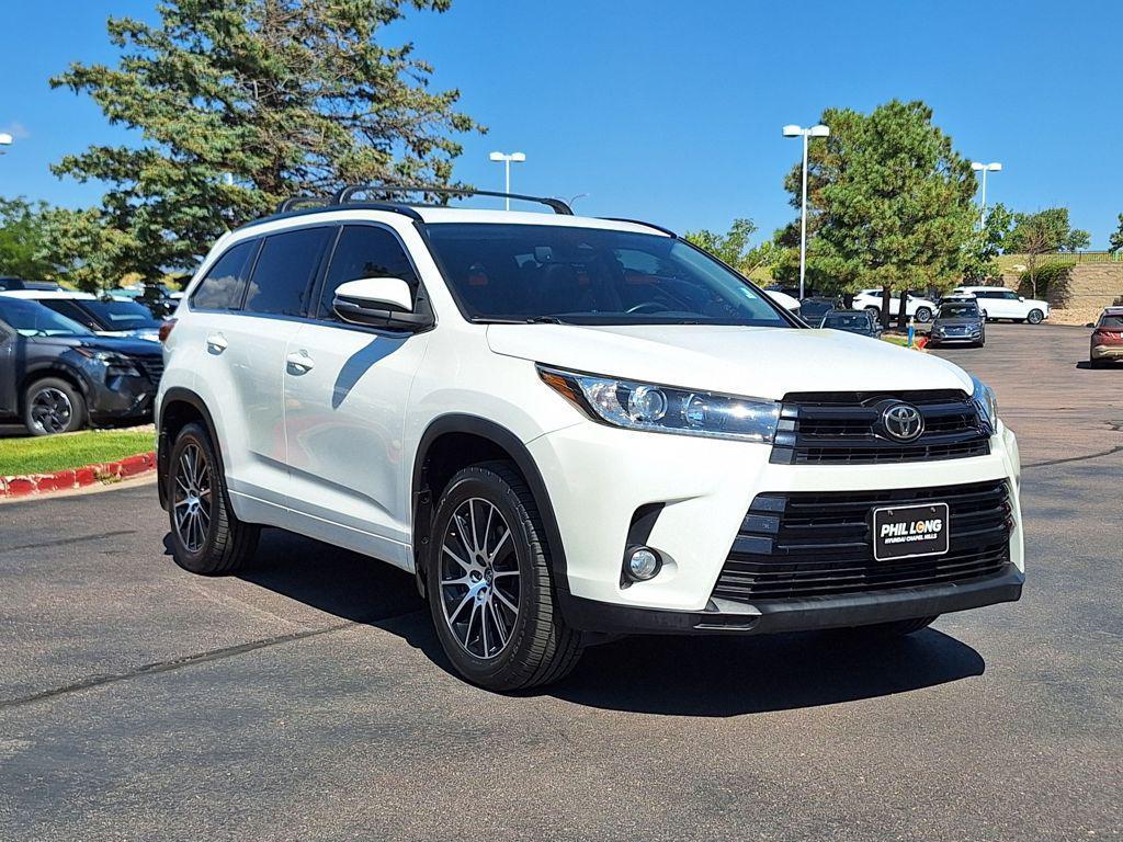 used 2018 Toyota Highlander car, priced at $22,988