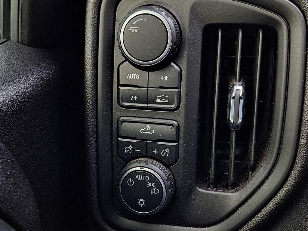 used 2022 Chevrolet Silverado 1500 car, priced at $33,988