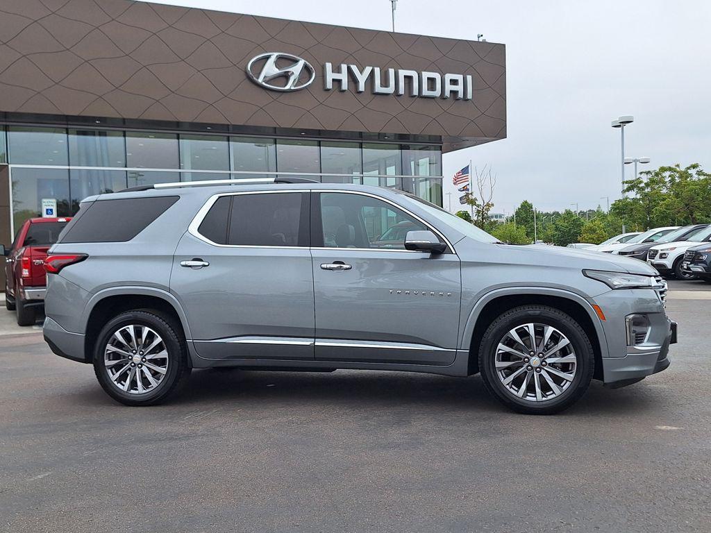 used 2023 Chevrolet Traverse car, priced at $30,988