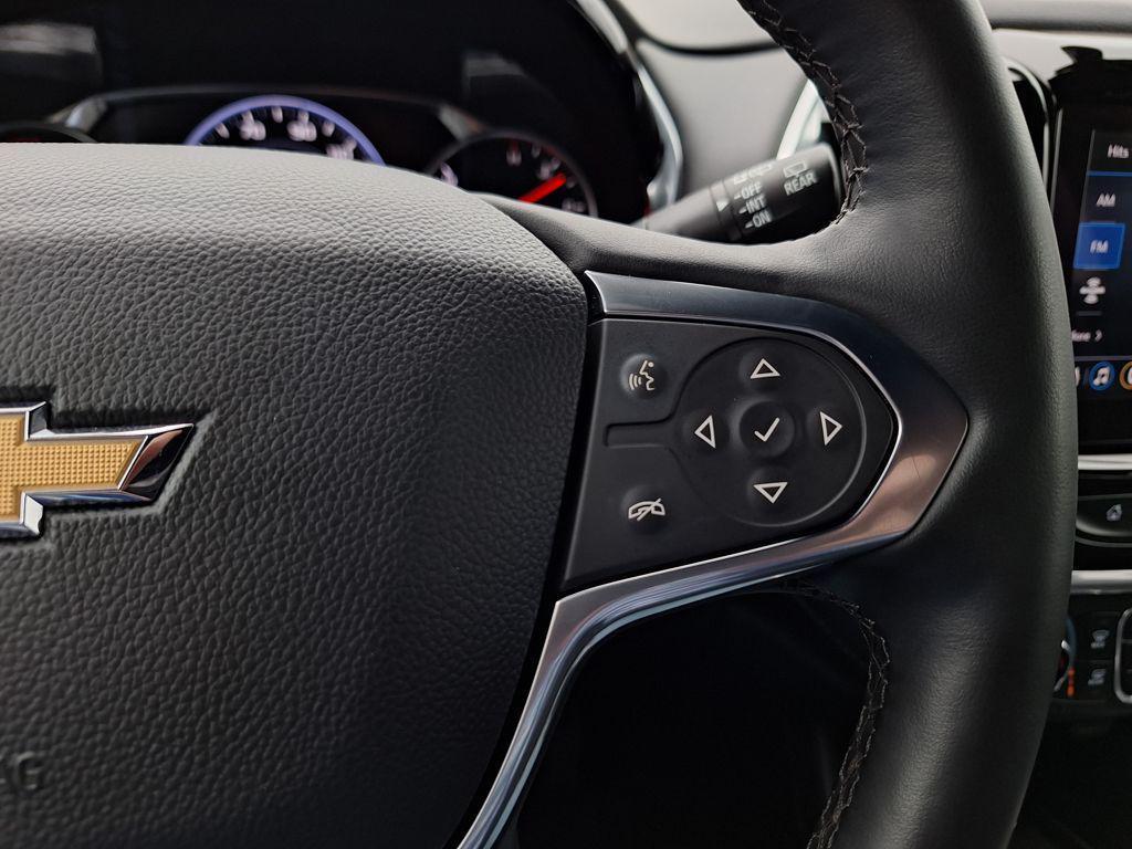 used 2023 Chevrolet Traverse car, priced at $30,988