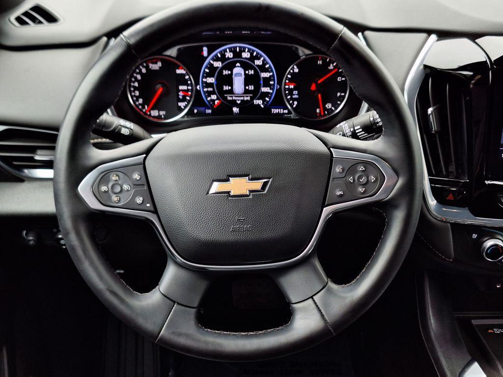 used 2023 Chevrolet Traverse car, priced at $30,988