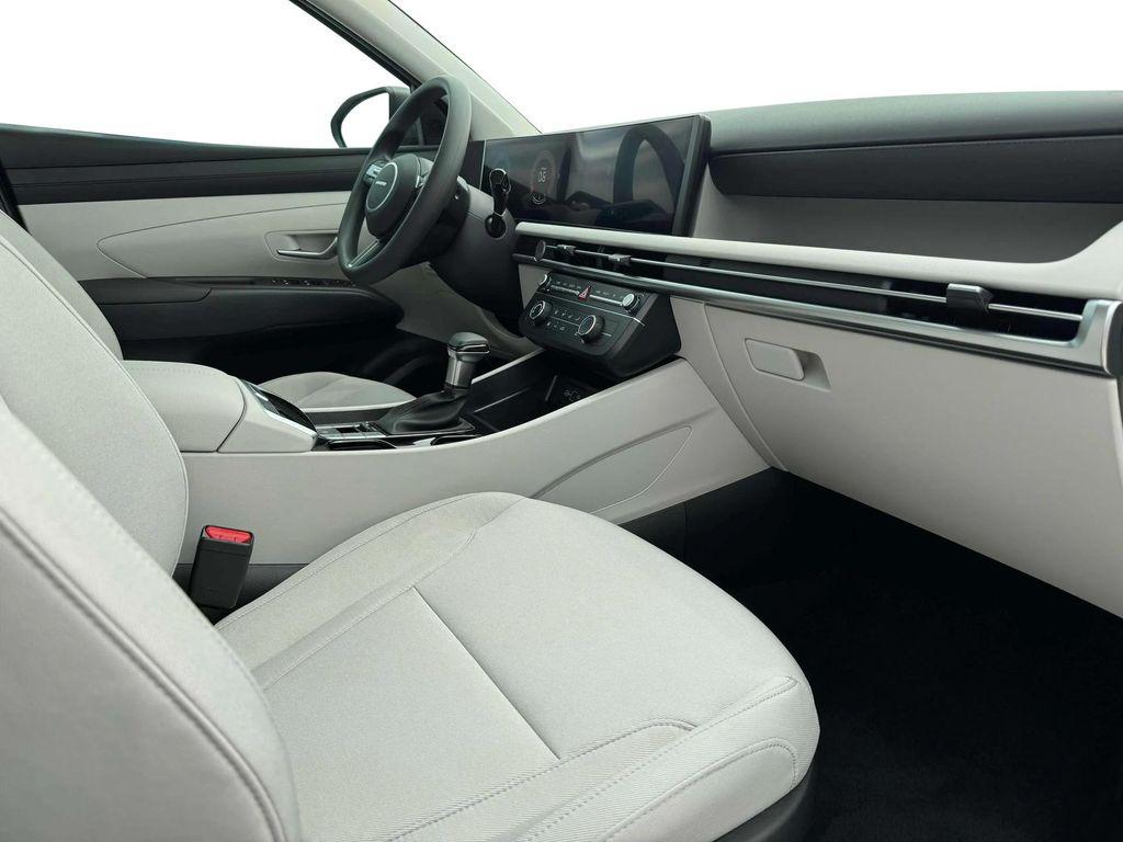 new 2025 Hyundai Tucson car, priced at $26,051