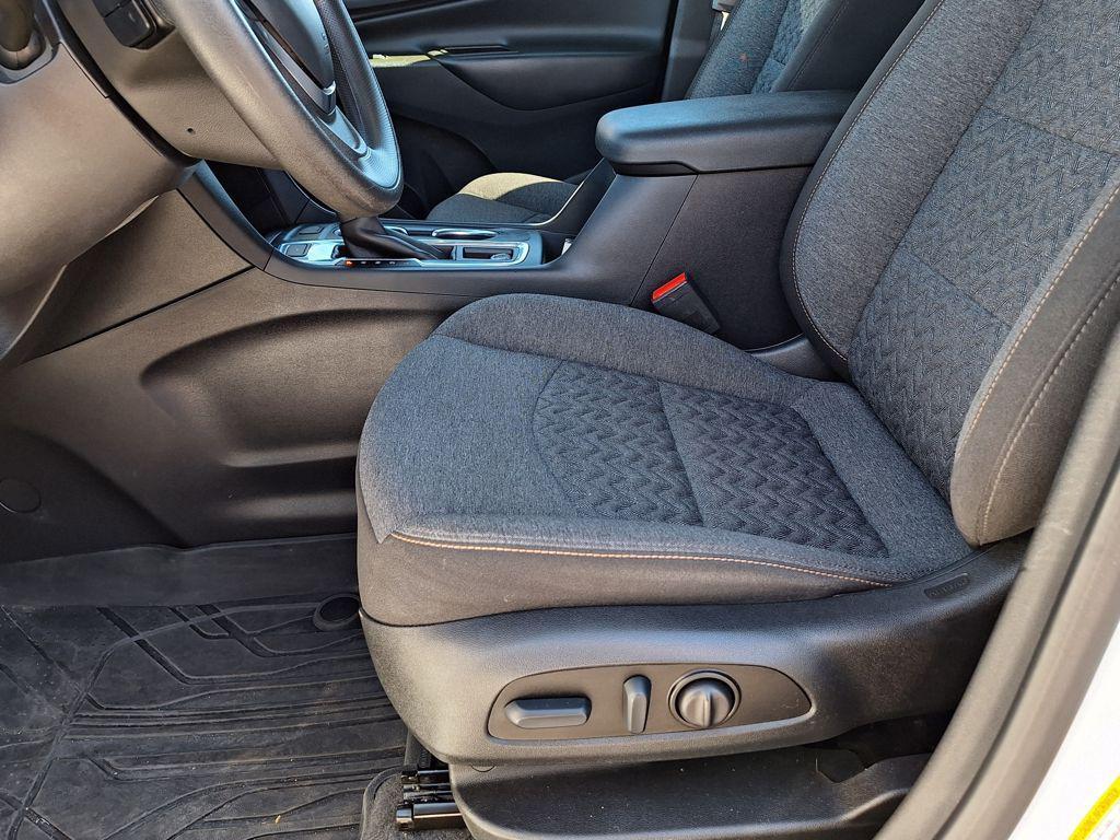 used 2023 Chevrolet Equinox car, priced at $23,488