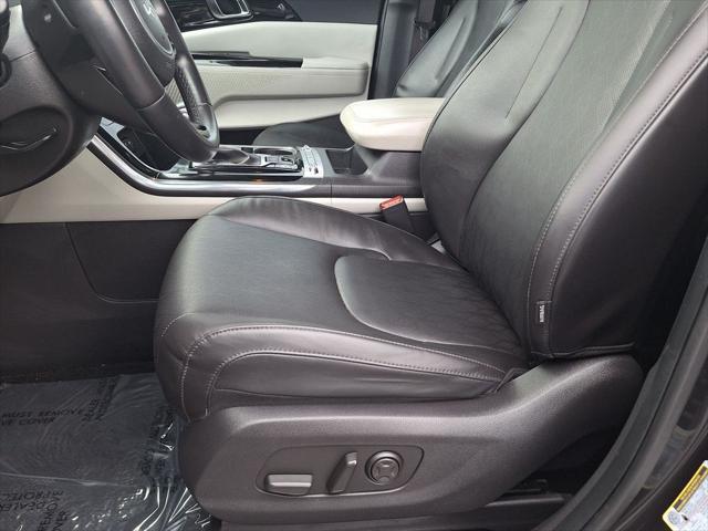 used 2022 Kia Carnival car, priced at $32,988