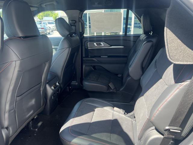 new 2025 Ford Explorer car, priced at $55,915