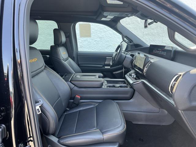 new 2025 Ford Expedition car, priced at $83,089