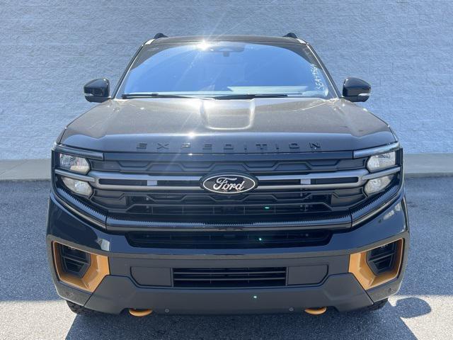 new 2025 Ford Expedition car, priced at $83,089