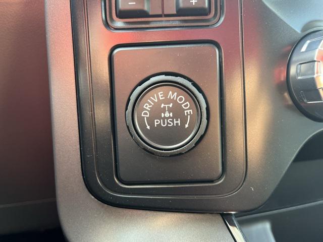 new 2025 Ford F-150 car, priced at $52,260