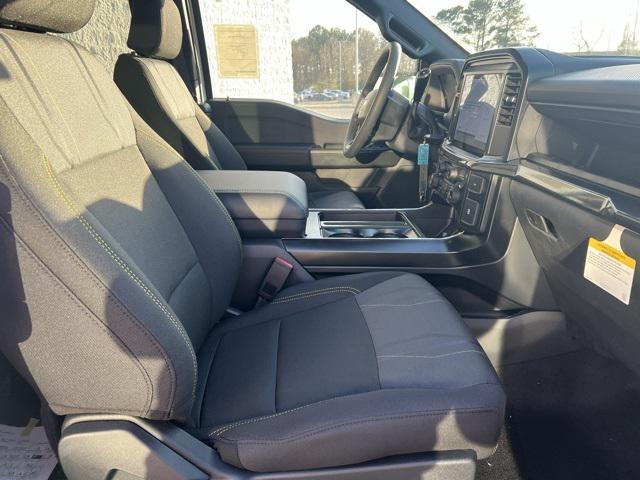 new 2025 Ford F-150 car, priced at $40,305