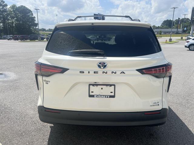 used 2021 Toyota Sienna car, priced at $35,905