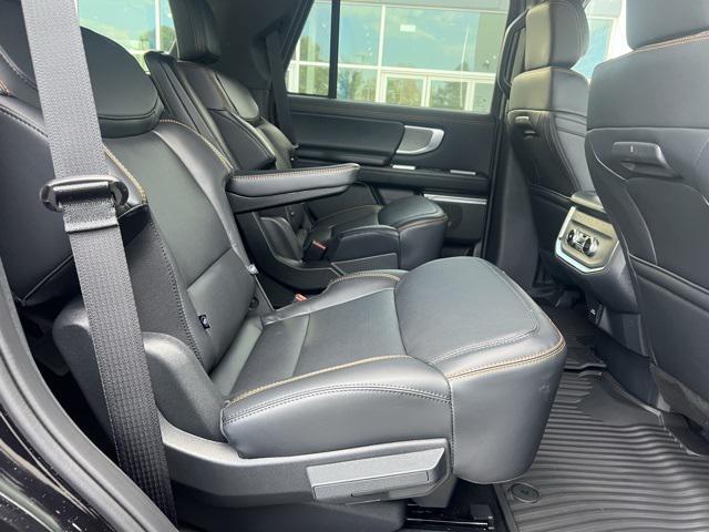 new 2025 Ford Expedition car, priced at $81,778