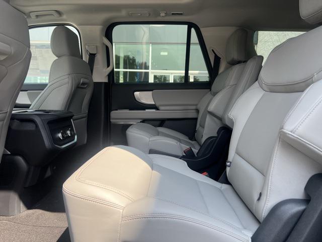new 2025 Ford Expedition Max car, priced at $70,531