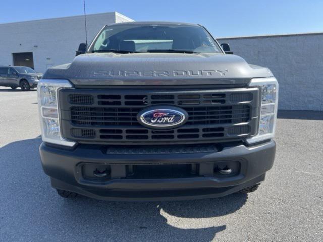 new 2025 Ford F-350 car, priced at $57,380