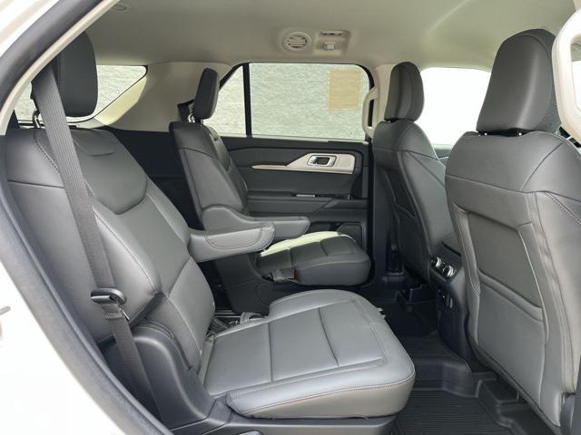 new 2025 Ford Explorer car, priced at $43,205