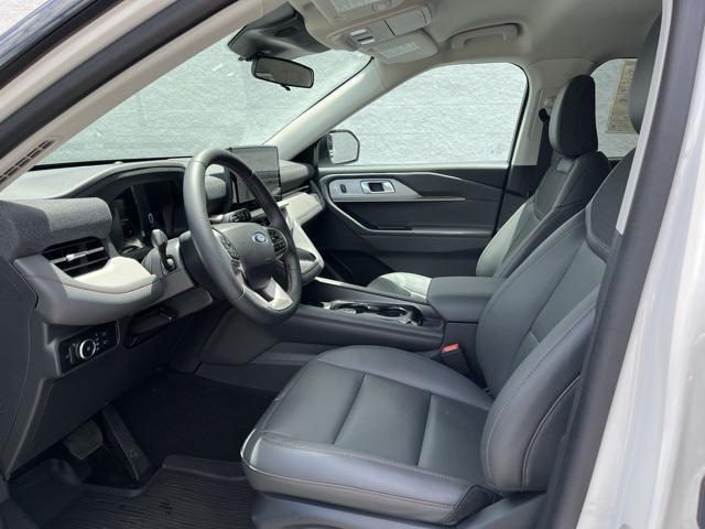 new 2025 Ford Explorer car, priced at $43,205