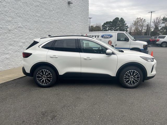 new 2025 Ford Escape car, priced at $38,585