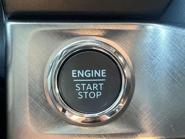 new 2025 Ford F-250 car, priced at $92,250