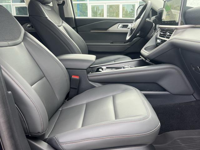 new 2025 Ford Explorer car, priced at $41,300