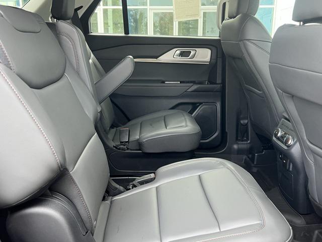 new 2025 Ford Explorer car, priced at $41,300