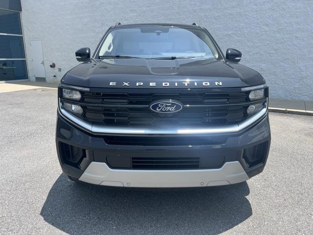 new 2025 Ford Expedition car, priced at $90,195