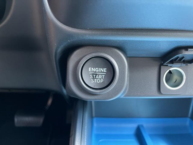 new 2025 Ford Maverick car, priced at $35,046