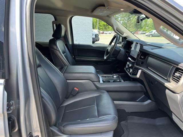 used 2024 Ford Expedition car, priced at $50,923