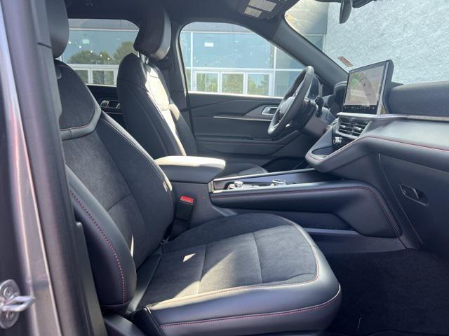 new 2025 Ford Explorer car, priced at $50,252