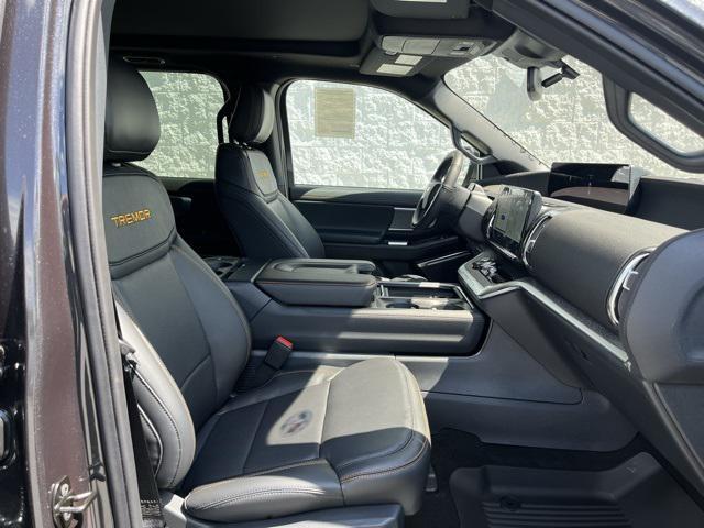 new 2025 Ford Expedition car, priced at $81,615