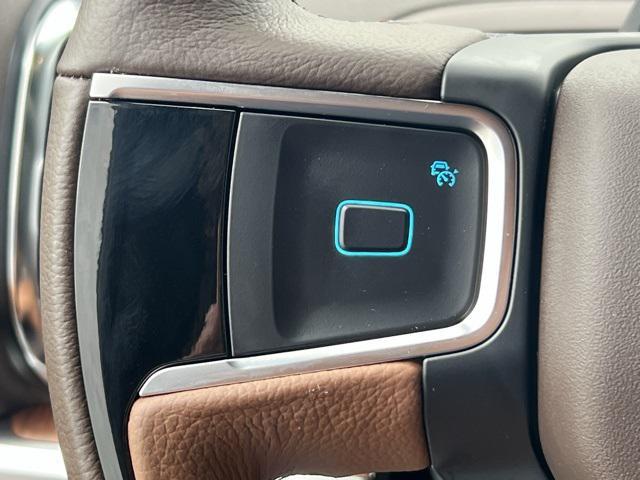 new 2025 Ford Expedition car, priced at $84,152